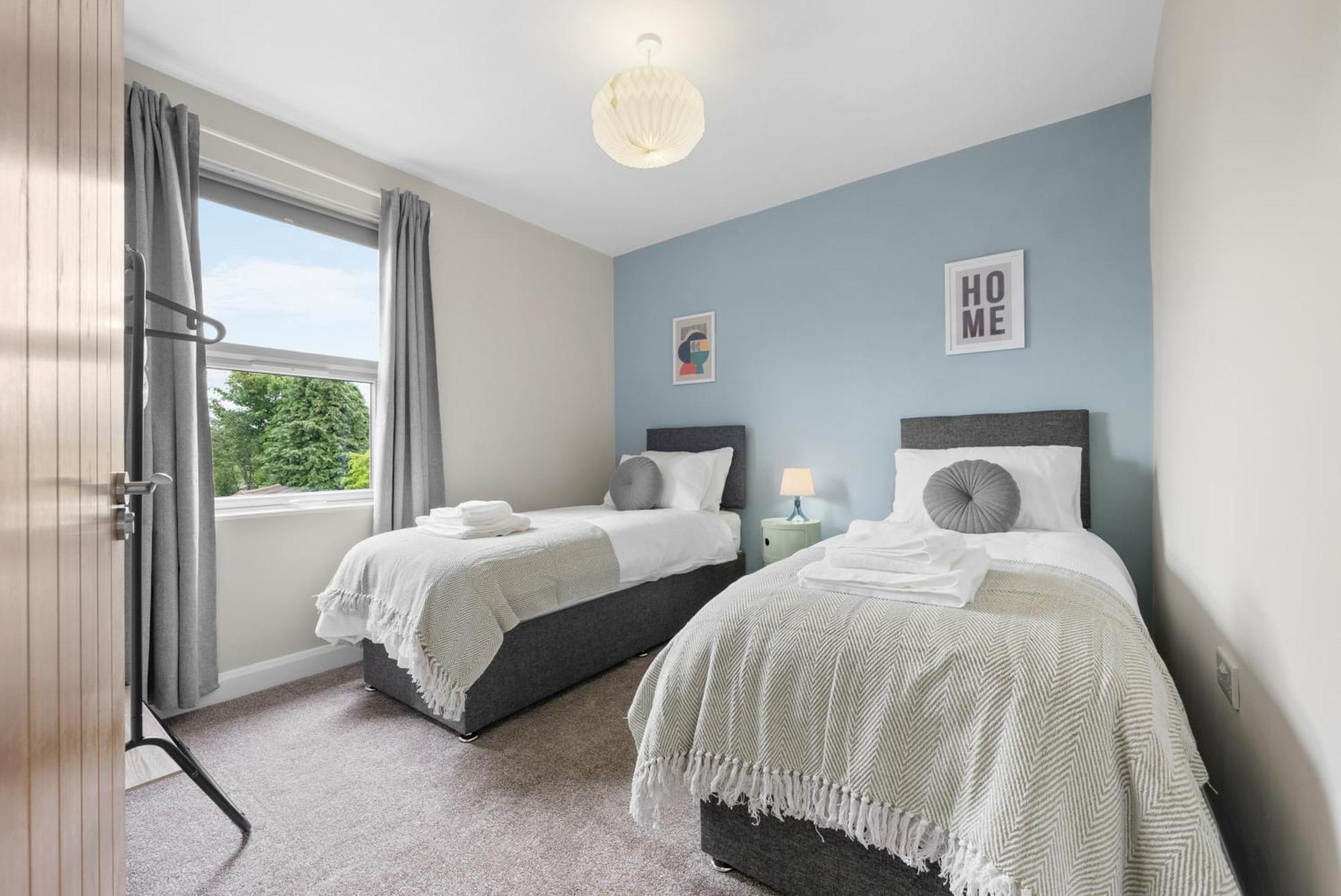 Warwick Uni-modern 3 Bed House Free Parking, Wifi, Garden Casa de Férias *