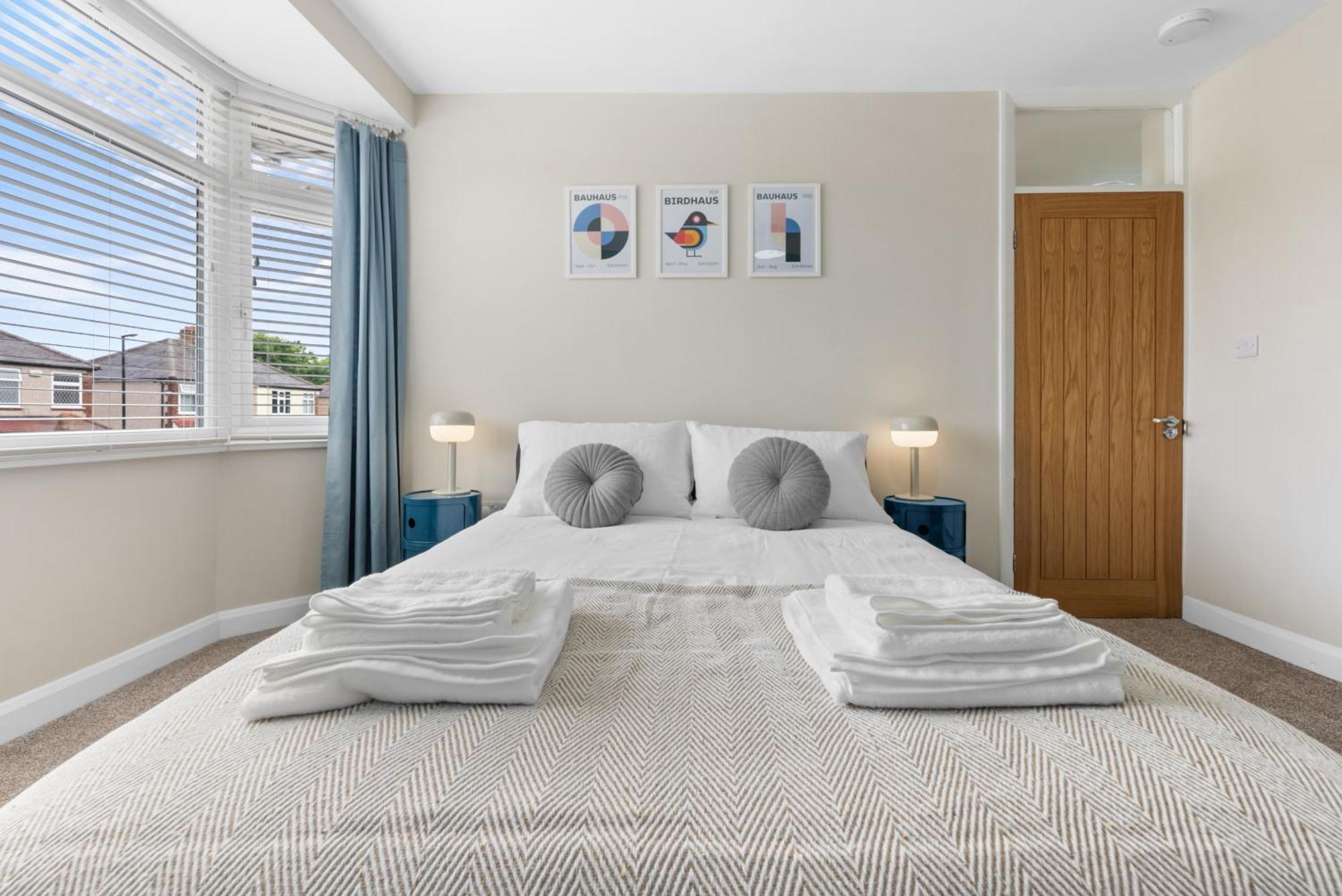Warwick Uni-modern 3 Bed House Free Parking, Wifi, Garden Casa de Férias Coventry