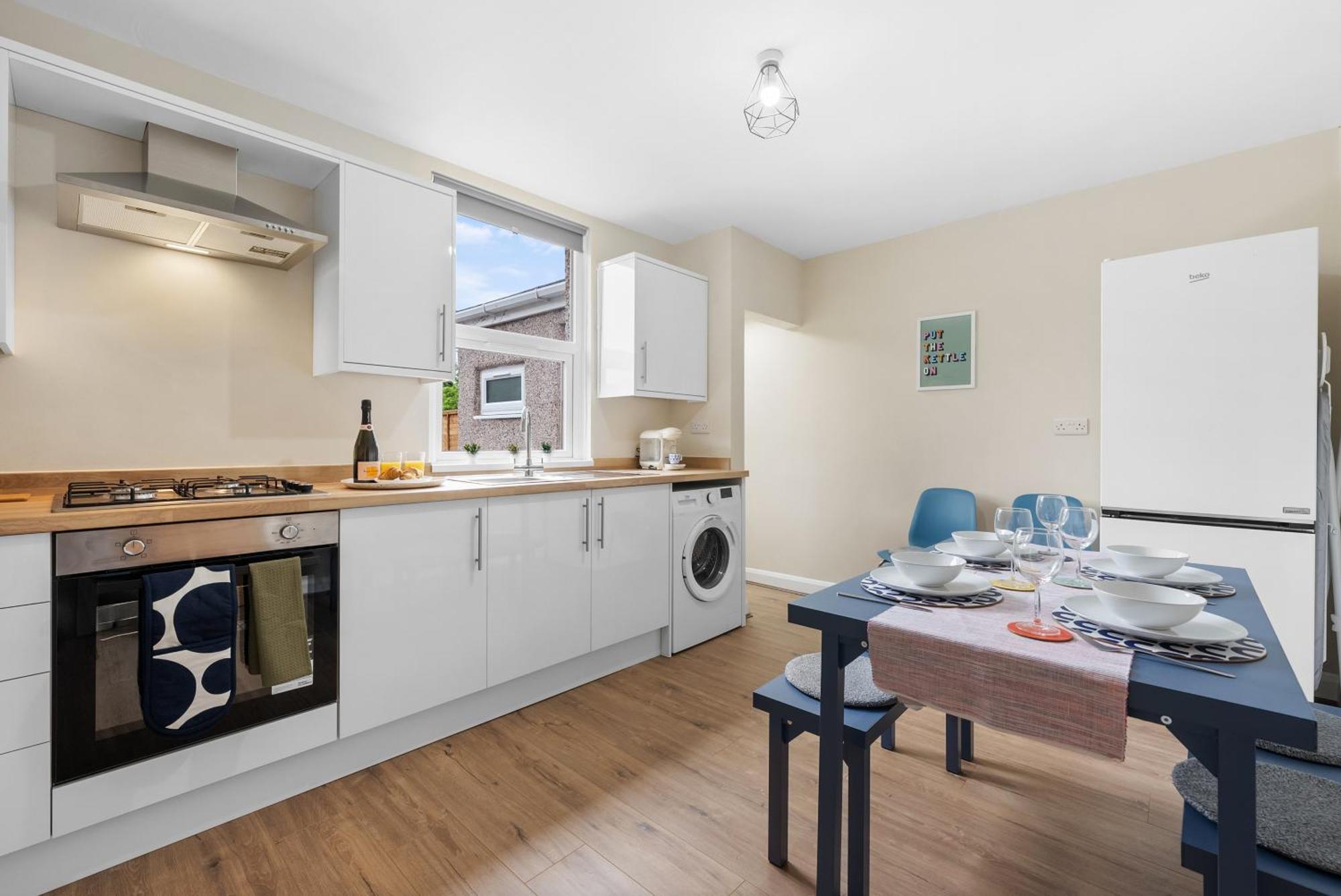 Warwick Uni-modern 3 Bed House Free Parking, Wifi, Garden Casa de Férias *